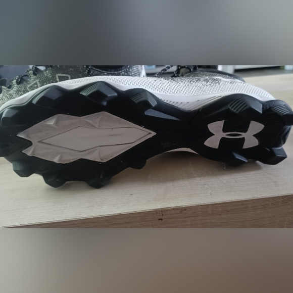 UNDER ARMOUR SPOTLIGHT FRAN RM MEN’S FOOTBALL CLEAT - Picture 6 of 6